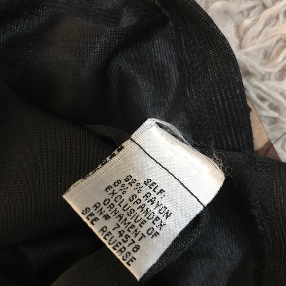 CACHE Animal Print Stretchy Sleeveless VNeck Dress - Picture 9 of 9